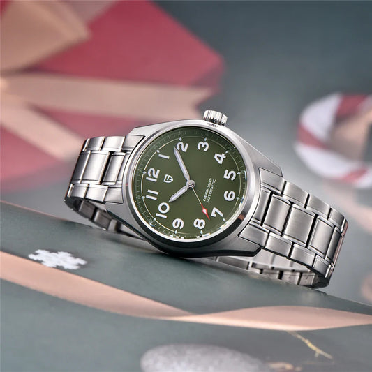 Elegant Automatic Dive Watch with Sapphire Crystal