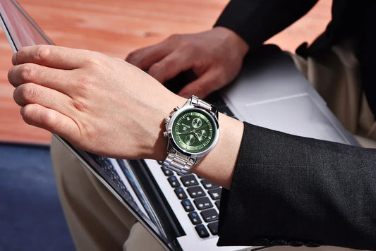 Elegance Meets Functionality: The Perfect Quartz Watch
