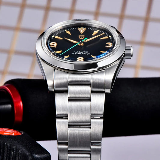 Sleek Round Dial Watch with Arabic Numerals