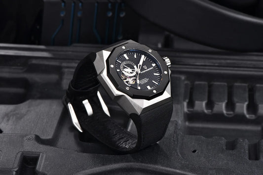 Elegant Waterproof Round Dial Watch with Screw Crown