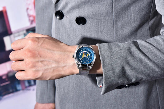 Elegant Round Display Watch with Japanese Movement