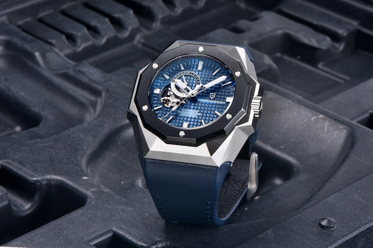 Elegant Waterproof Round Dial Watch with Screw Crown