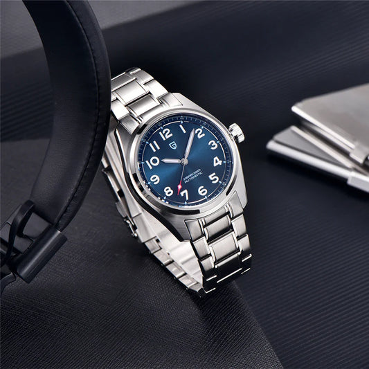 Elegant Automatic Dive Watch with Sapphire Crystal